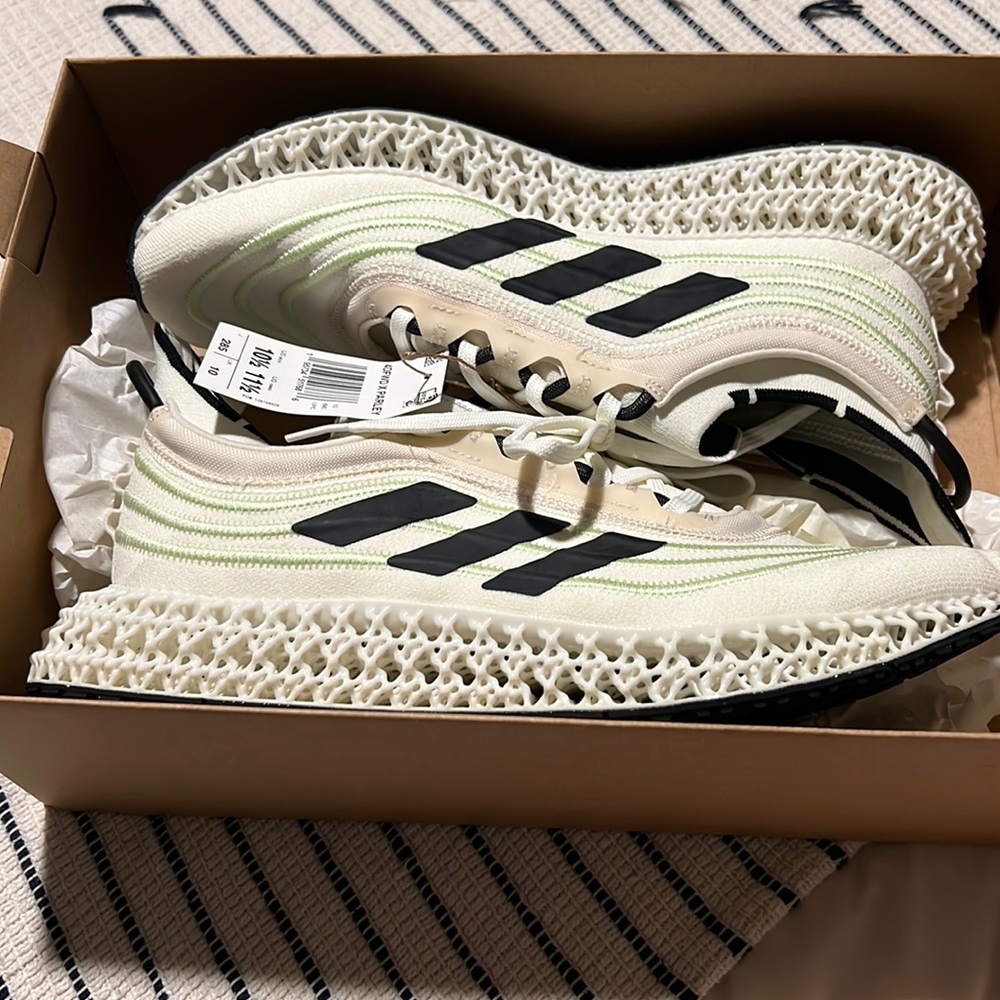 Adidas 4DFWD X Parley Size 10.5 NWT